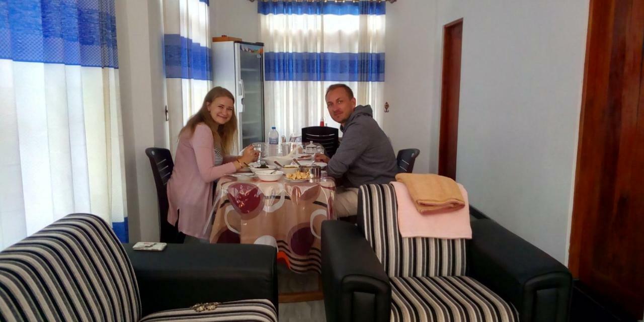 Lavendra Guset House Hotell Nallathanniya Eksteriør bilde